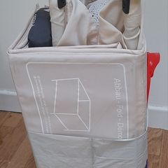 Travel cot