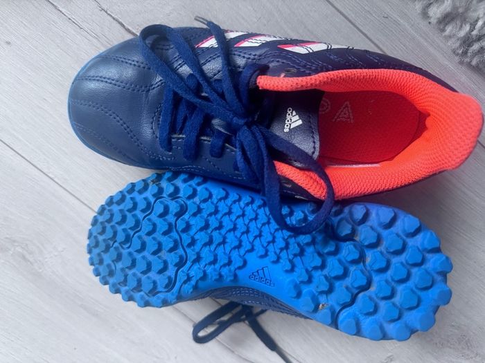 Adidas runners ( size uk-12)
