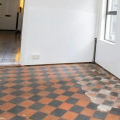 Quarry tiles 150mm x 150mm x20mm Black and Red 12m2 approximatly