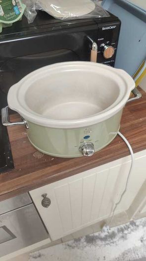 Swan 3.5L Retro Slow Cooker