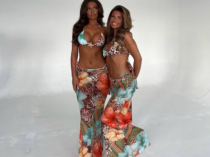bikini matching sarong beach wear hut