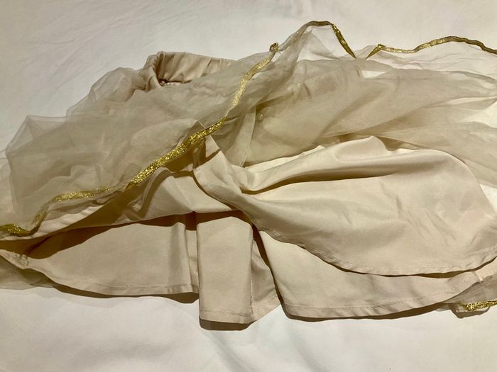 Stunning girls TuTu skirt from No Name cream with gold trim Age 6 7