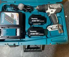 Makita combi drill kit