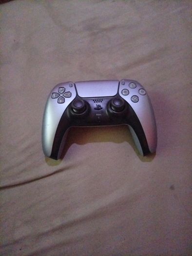 PS5 controller