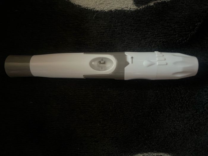 lancing device for glucometer
