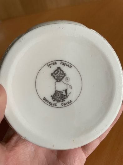 Donegal Parian China sugar bowl in the "Irish Rose" pattern