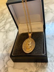 Gold necklace