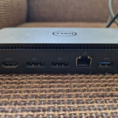 Dell docking station - D6000