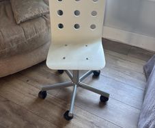 desk chair
