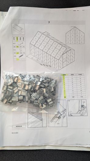 Glass retaining clips