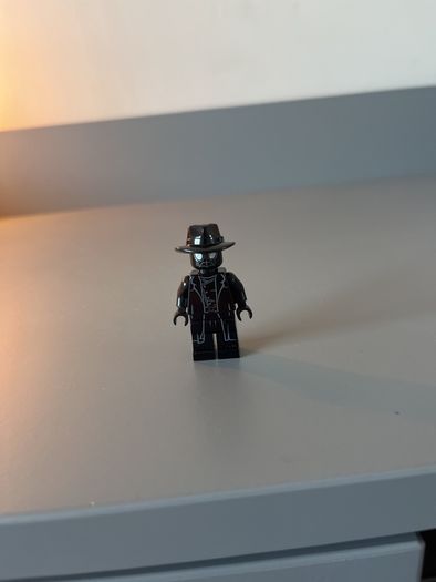 Lego Spiderman Noir Minifigure