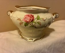 Vintage Sadler sugar bowl