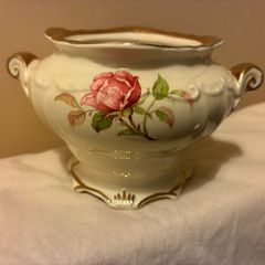Vintage Sadler sugar bowl