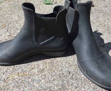 Horse riding boots