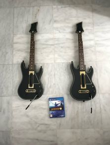 Guitar Hero Live + 2 Guitars + 2 Bluetooth Dobgles