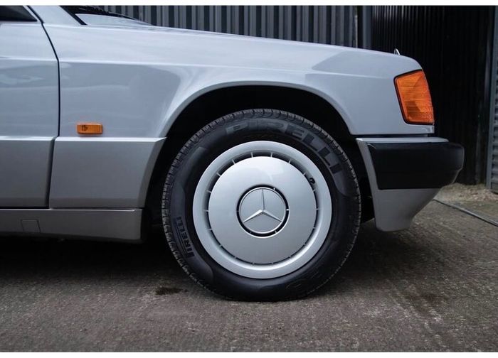 Mercedes-Benz 190 1989