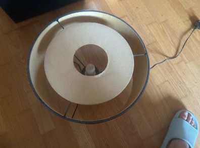 Table lamp
