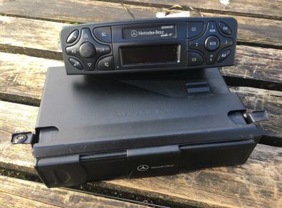 Mercedes Radio & CD changer