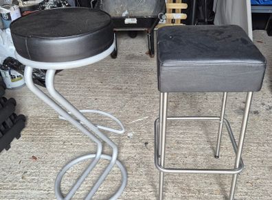 4 x bar stools