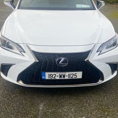 2019 Lexus Es 300h F Sport  Cvt