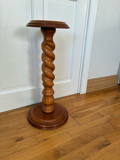 Wooden Plant/Ornament Stand.