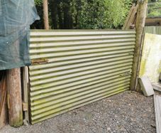 Steel yard gate