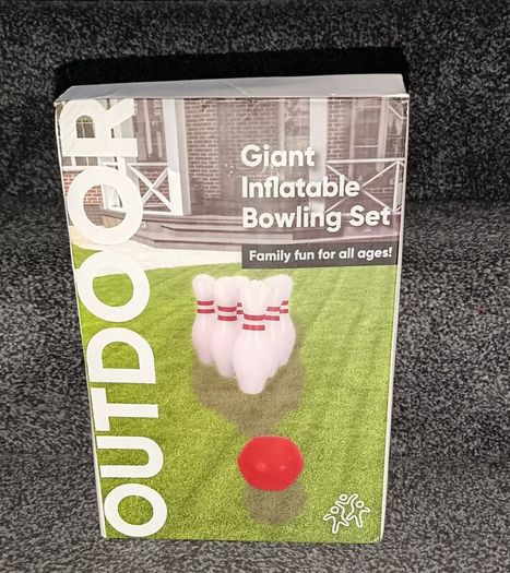 Giant inflatable bowling set