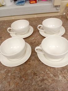 4 Cappuccino cups and saucers