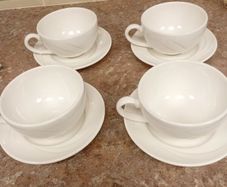 4 Cappuccino cups and saucers