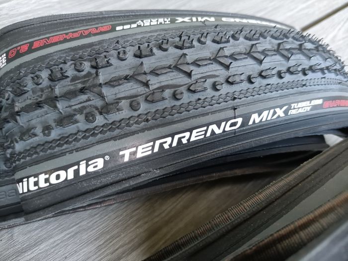 Vittoria Terreno Mix 33c - pair