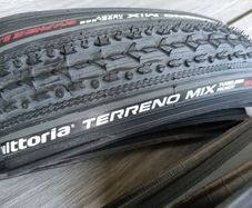 Vittoria Terreno Mix 33c - pair