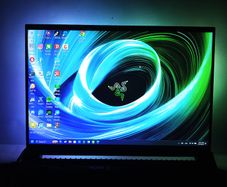 Razer Blade 18 2025 Dual 4K UHD+240Hz | FHD+440Hz Gaming Laptop