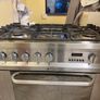 Hotpoint EG900X Gas oven & Extractor fan Image 2