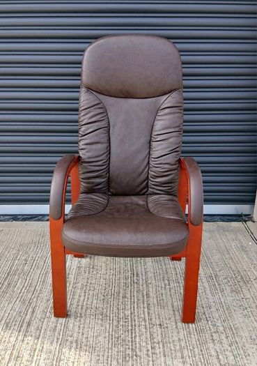 Orthopedic Chair
