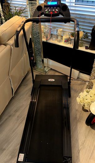 Foldable walking treadmill