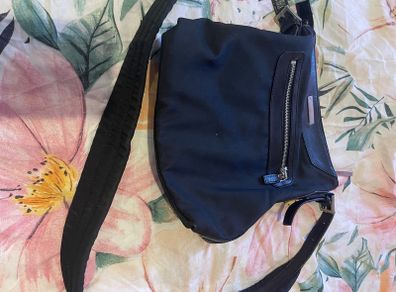 Gucci  cross body bag