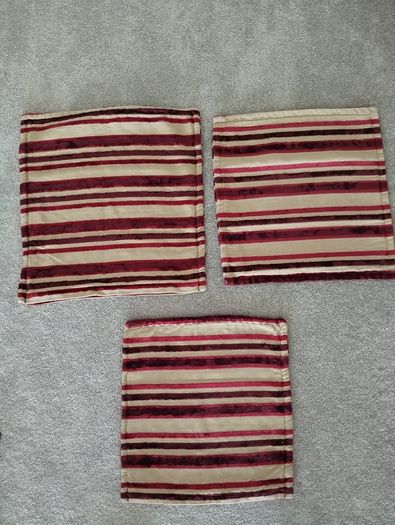 Cushion covers (3 in total) Red Purple
