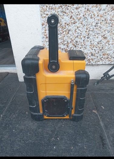Reka Rugged DAB Radio
