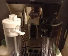 Delonghi Eletta Explore ECAM450.86.T Smart Bean to Cup Coffee Machine