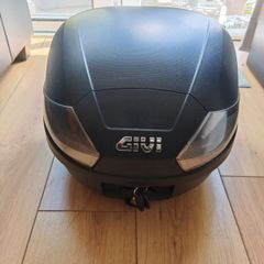 Motorcycle top box Givi, panniers