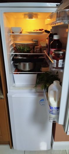 Beco fridge freezer, good condition