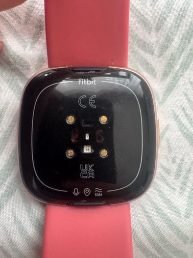 Fitbit versa 4