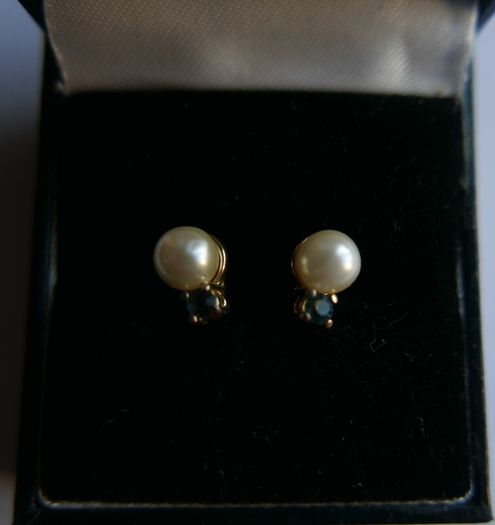 Vintage Pearl & Topaz Stud Earrings in 9ct Yellow Gold Plated