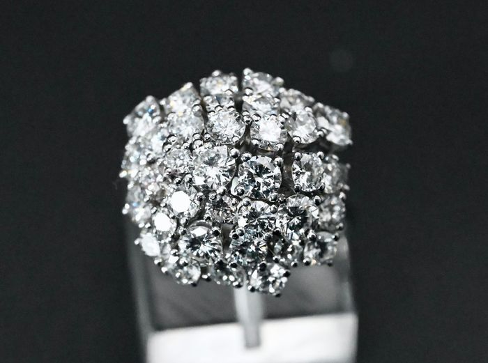 Vintage 1970s 4.1ct Diamond Cluster Ring