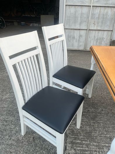 Solid Oak Table + 4 Chairs