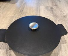 M+S  nonstick cooking pot