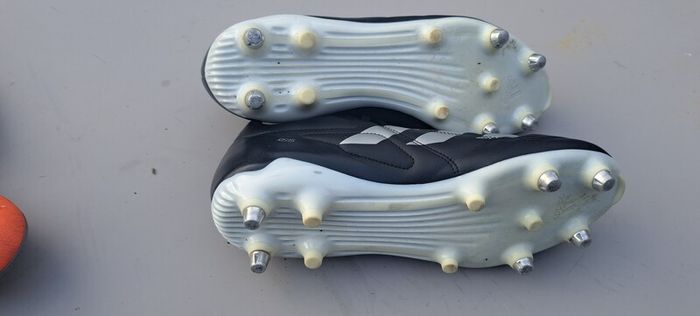 Adidas rugby football boots size 9