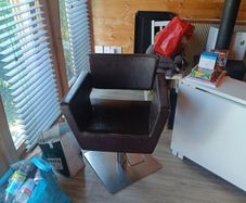 barber/hairdresser