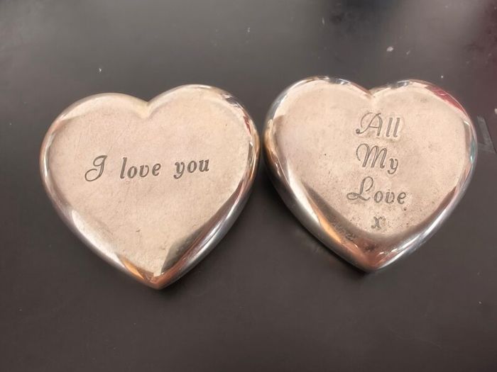 Vintage Links of London heart paperweights pair