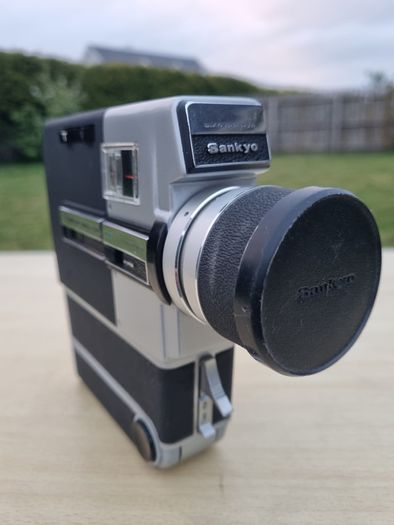 Vintage Movie Camera - Sankyo Super CM 400